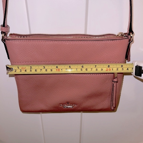 Kate Spade Pink Crossbody Bag with Adjustable Strap - Picture 5 of 7